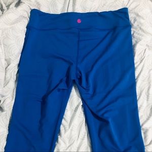 Lilly Pulitzer XL Blue Luxletic Cropped Leggings